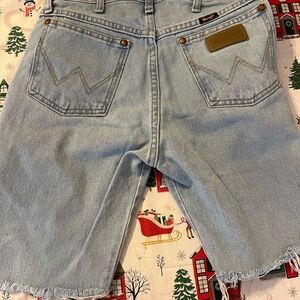 Vintage Wrangler DIY  denim cutoff shorts.